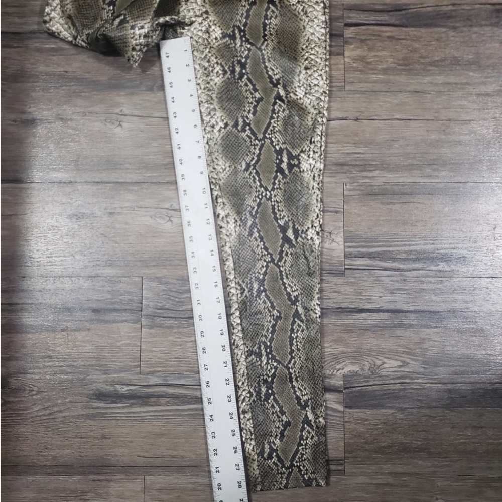 Spanx Assets Faux Leather Snakeskin/Python Leggin… - image 4